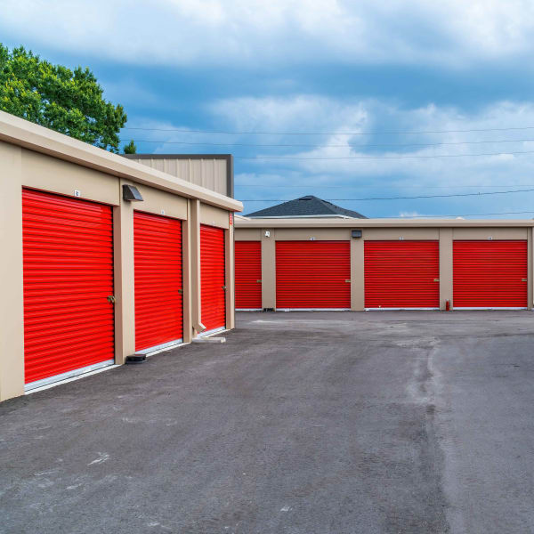Drive-up access storage units at StorQuest Express Self Service Storage in Sonora, California