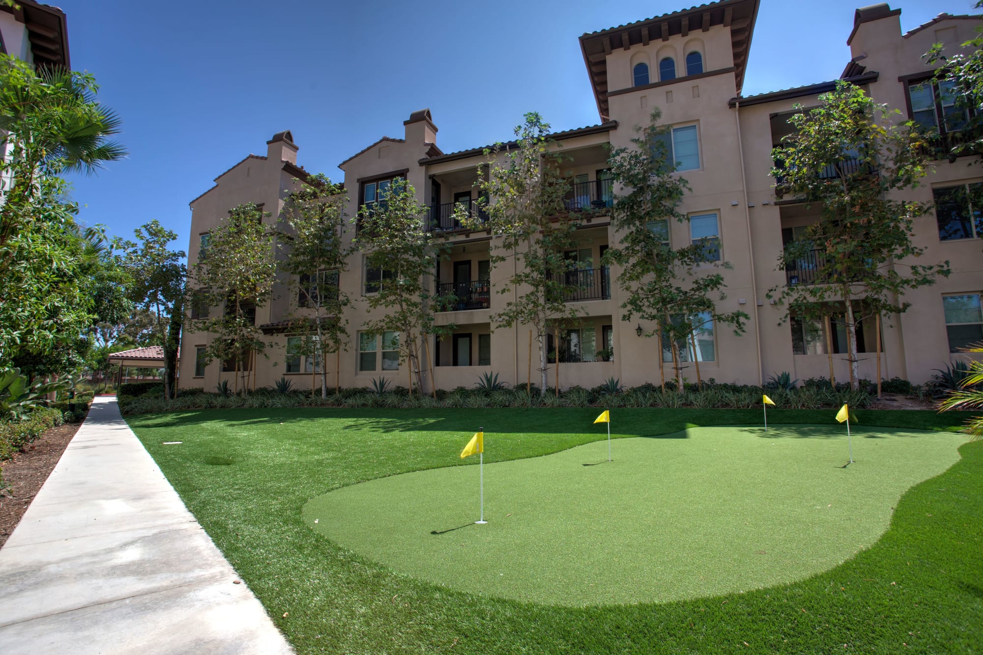 The mini golf course at Palisades Sierra Del Oro in Corona, California