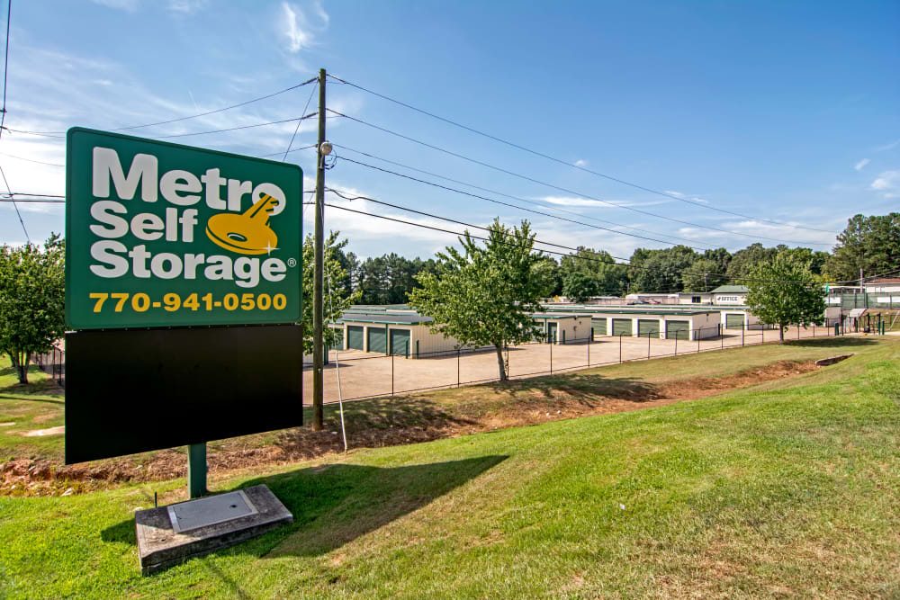 Facility view from steet at Metro Self Storage in Mableton, Georgia