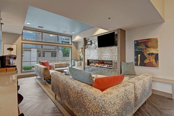 Clubhouse at Echo Lake Apartments