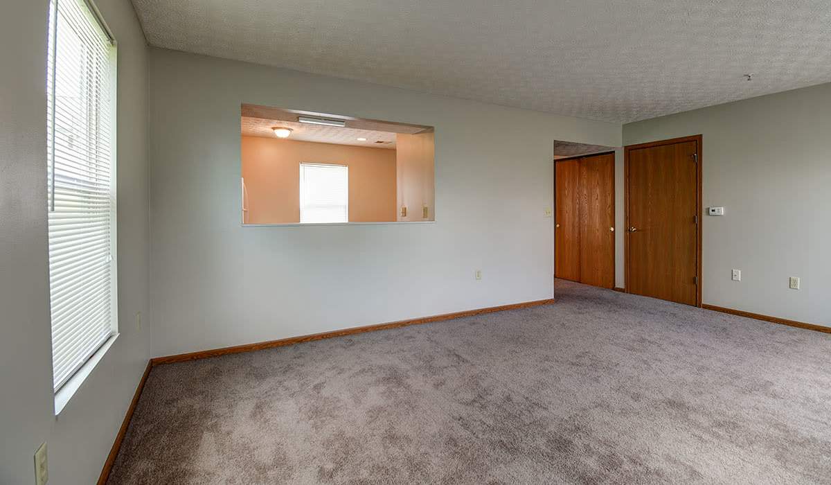 Living room at Cedar Glen II in Morgantown, West Virginia