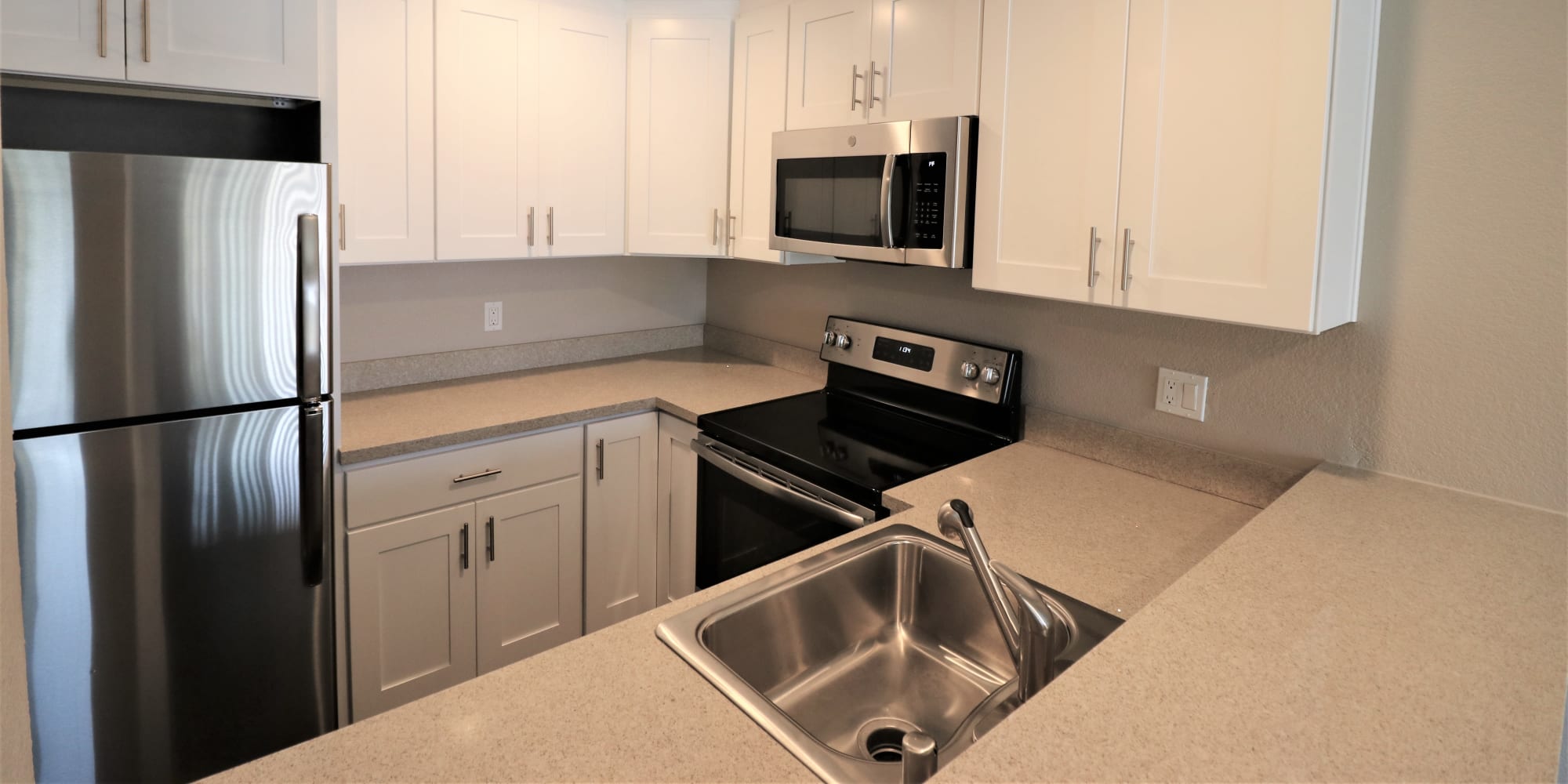 Apartments at Summerhill Terrace Apartment Homes in San Leandro, California
