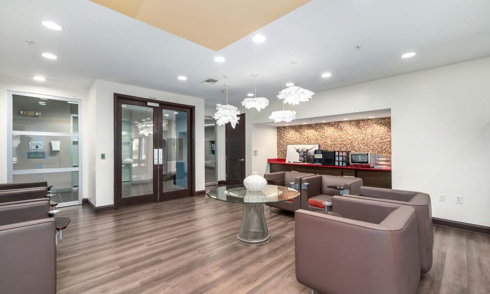 Resident lounge at Mazza Grandmarc in College Park, Maryland