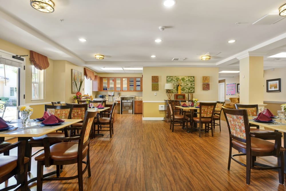 Ornate dining room at Estancia Del Sol in Corona, California