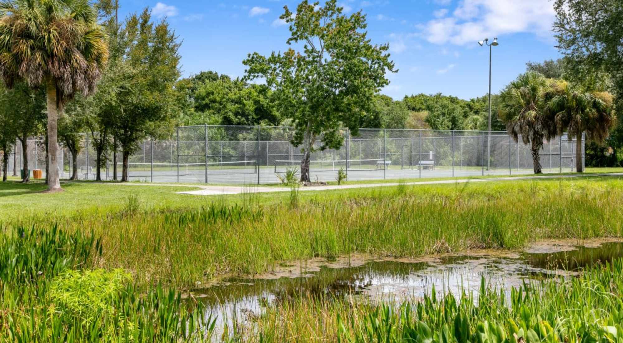 Neighborhood | Woodmere Apartments of Venice in Venice, Florida