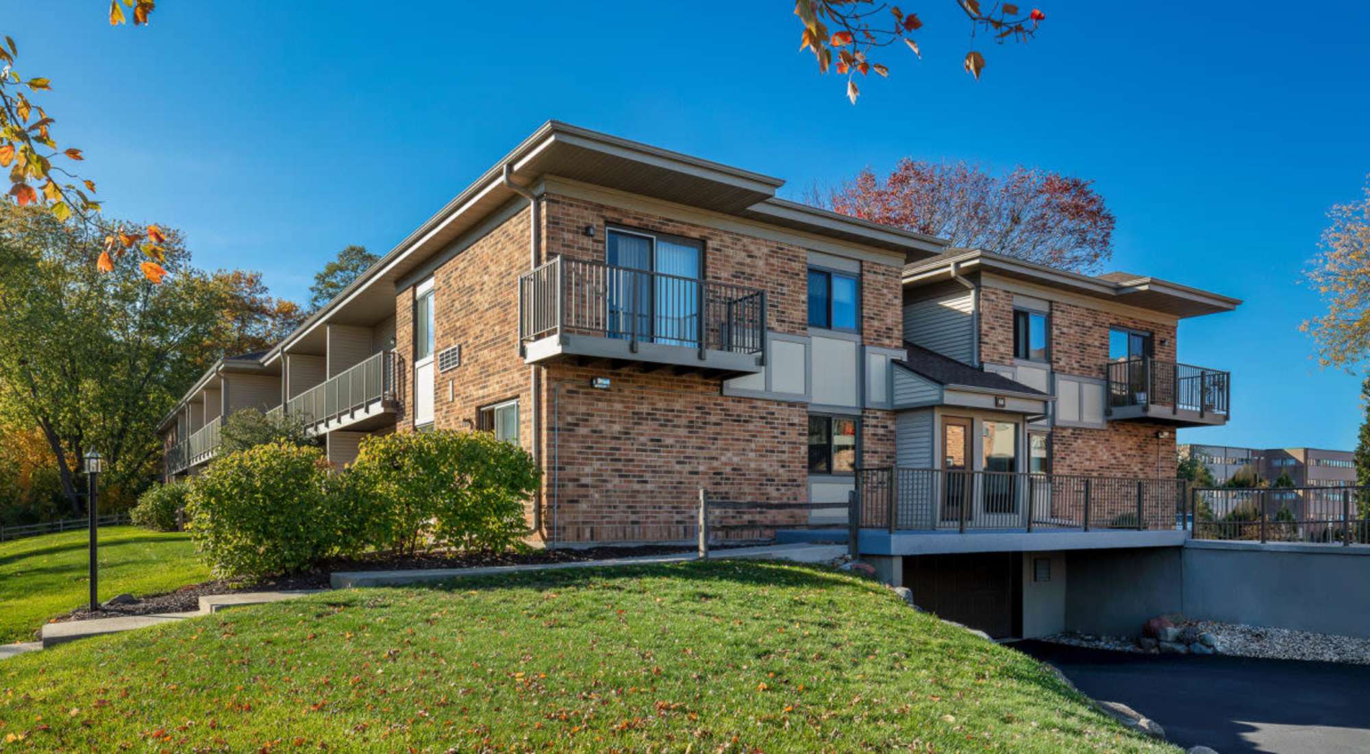 Virtual Tour | Schroeder Square Apartments in Madison, Wisconsin