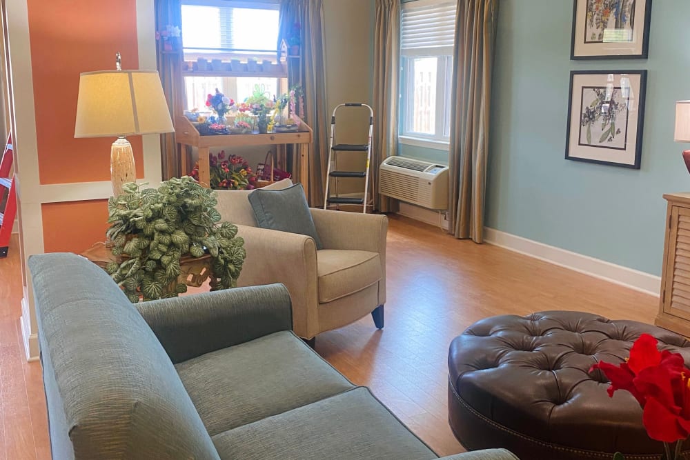 Sitting area at English Meadows Abingdon Campus in Abingdon, Virginia