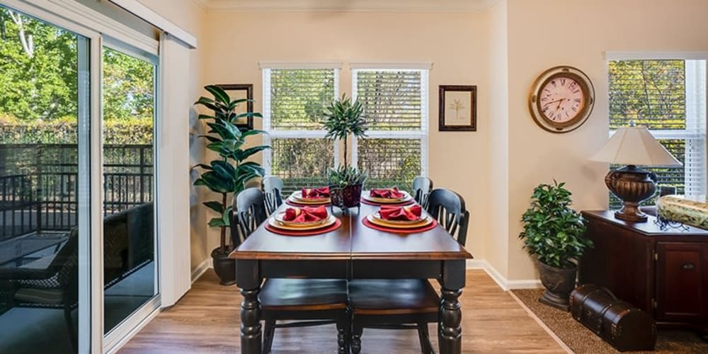 Comfortable dining room in an apartment at Bella Rose in Antioch, California