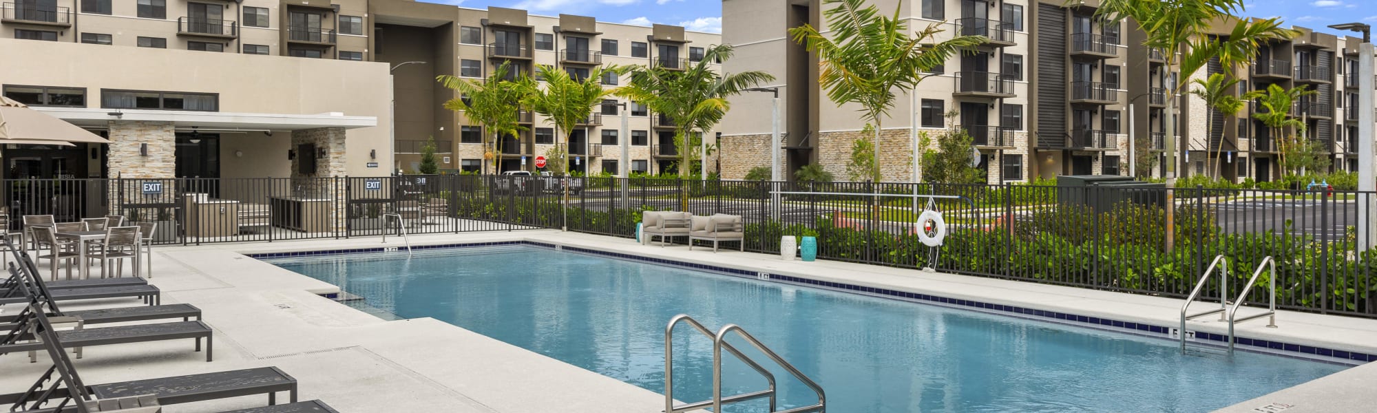 Neighborhood near Pine Ridge in West Palm Beach, Florida