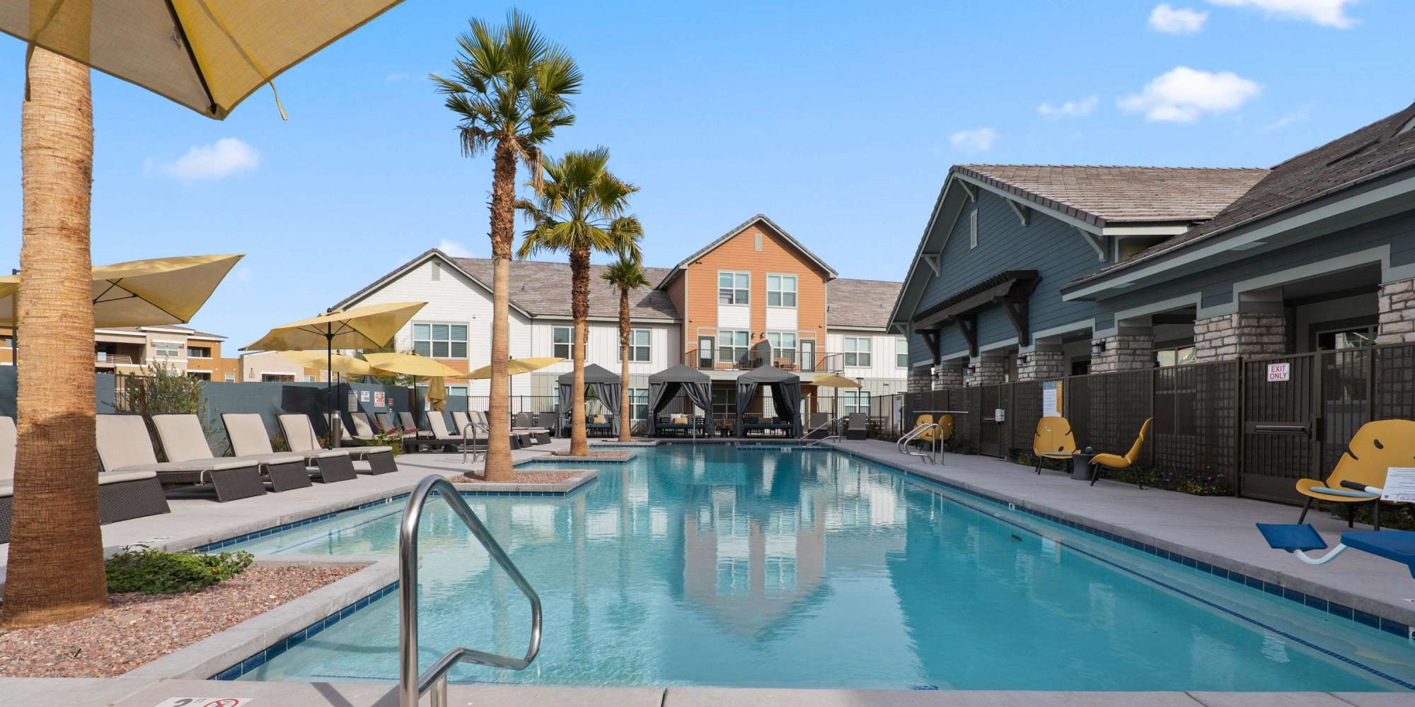 Apartments at The Plaza Taos in Chandler Arizona