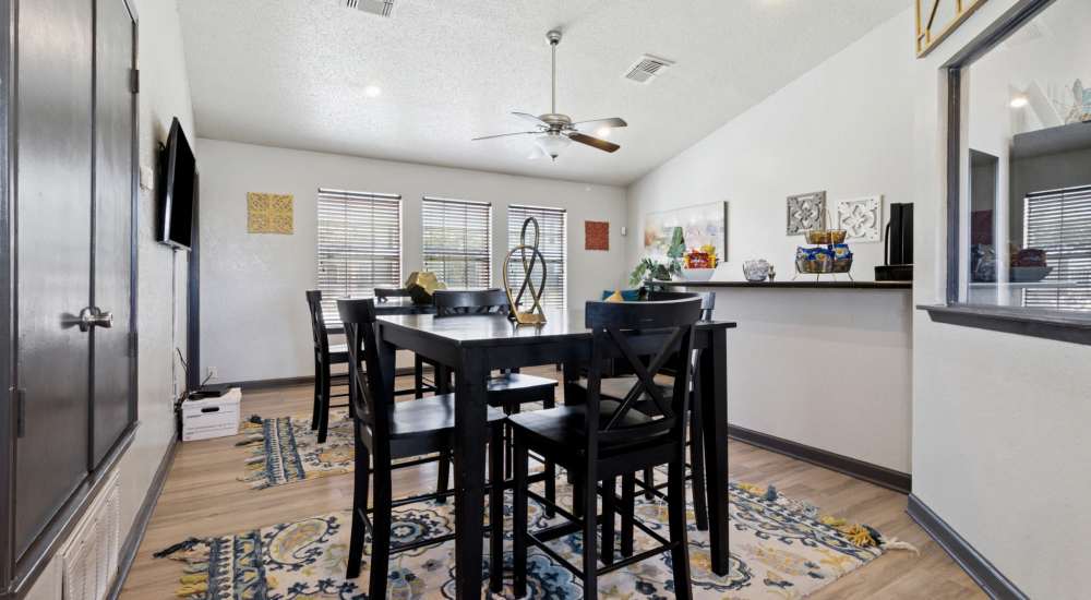 Community room at Arbors of Taylor in Taylor, Texas