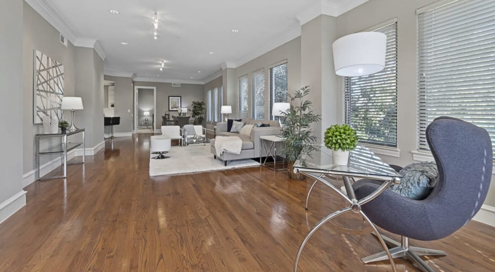 Living room area at Rienzi At Turtle Creek in Dallas, Texas