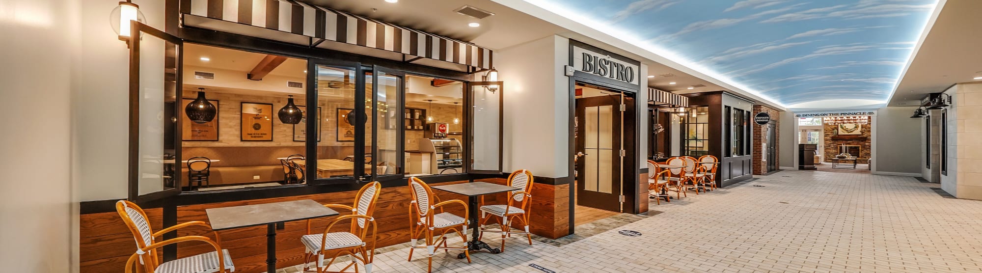 elegant cafeteria at The Pinnacle at Plymouth Meeting in Plymouth Meeting, Pennsylvania