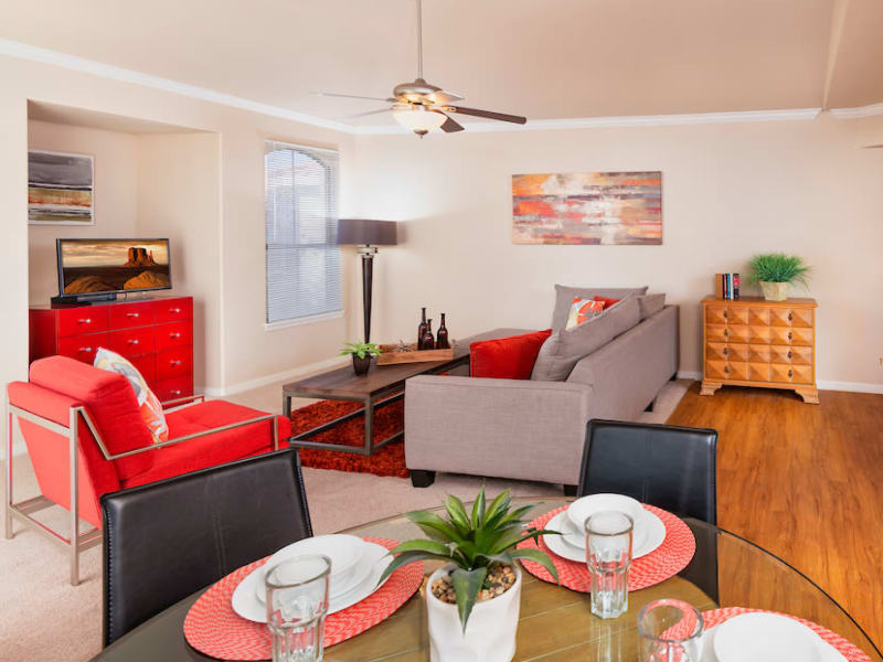 Beautiful living room and dining table at Villas on Hampton Avenue