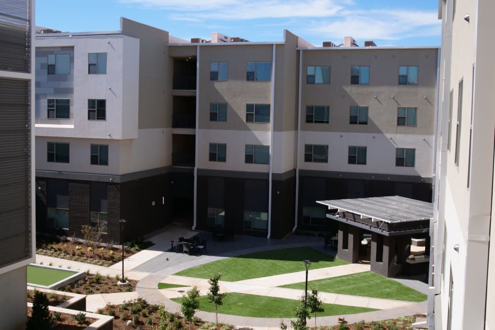 Courtyard and walking paths at Argon in Oklahoma City, Oklahoma