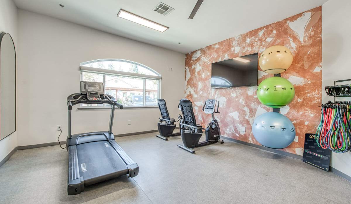 Fitness center at Westwood Bluffs in Fresno, California