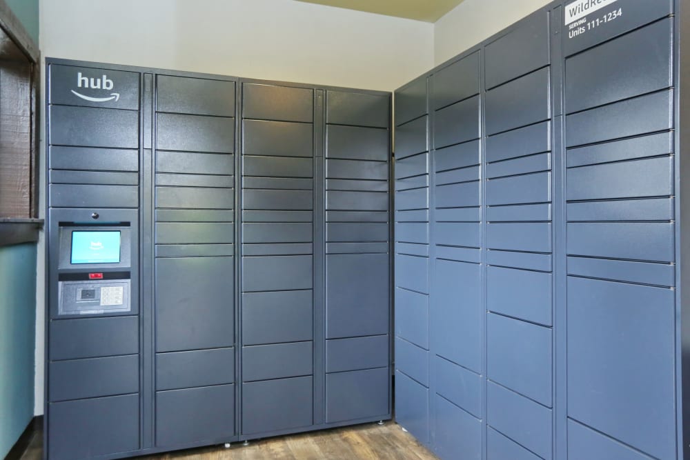 24-hour package lockers at Wildreed Apartments in Everett, Washington