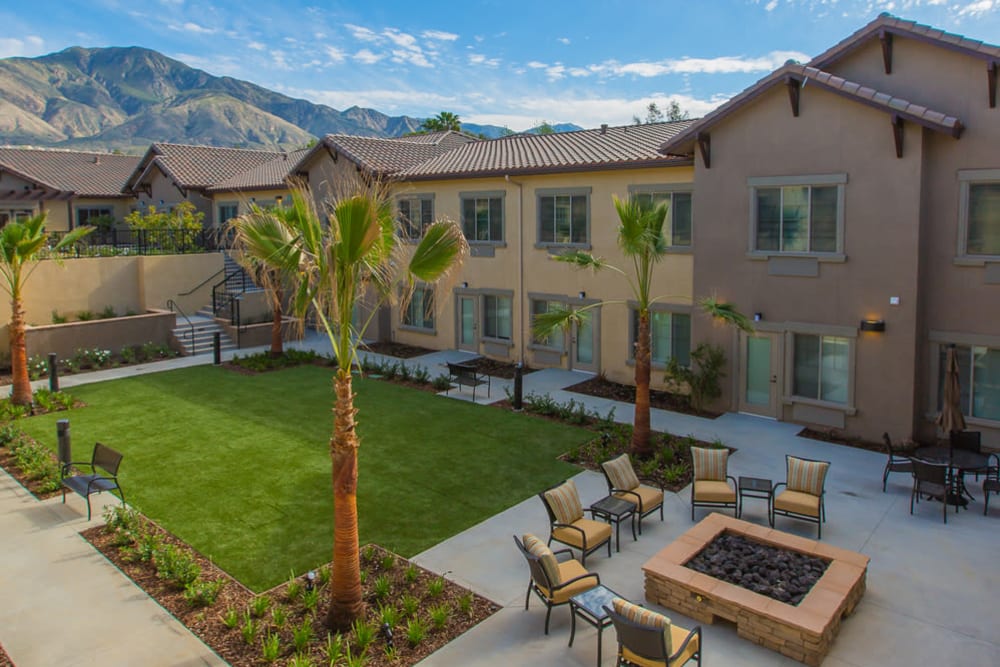 Court yard at Brightwater Senior Living of Highland in Highland, California