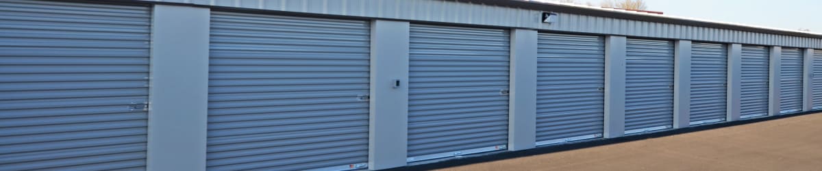 Heated self storage in Hubbard, OR