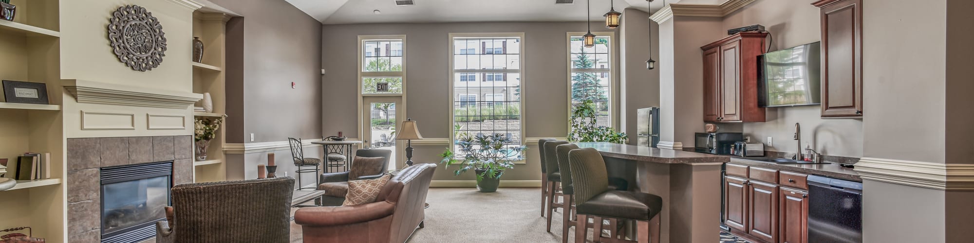 Photos of Hampton Knoll Apartments in Akron, OH