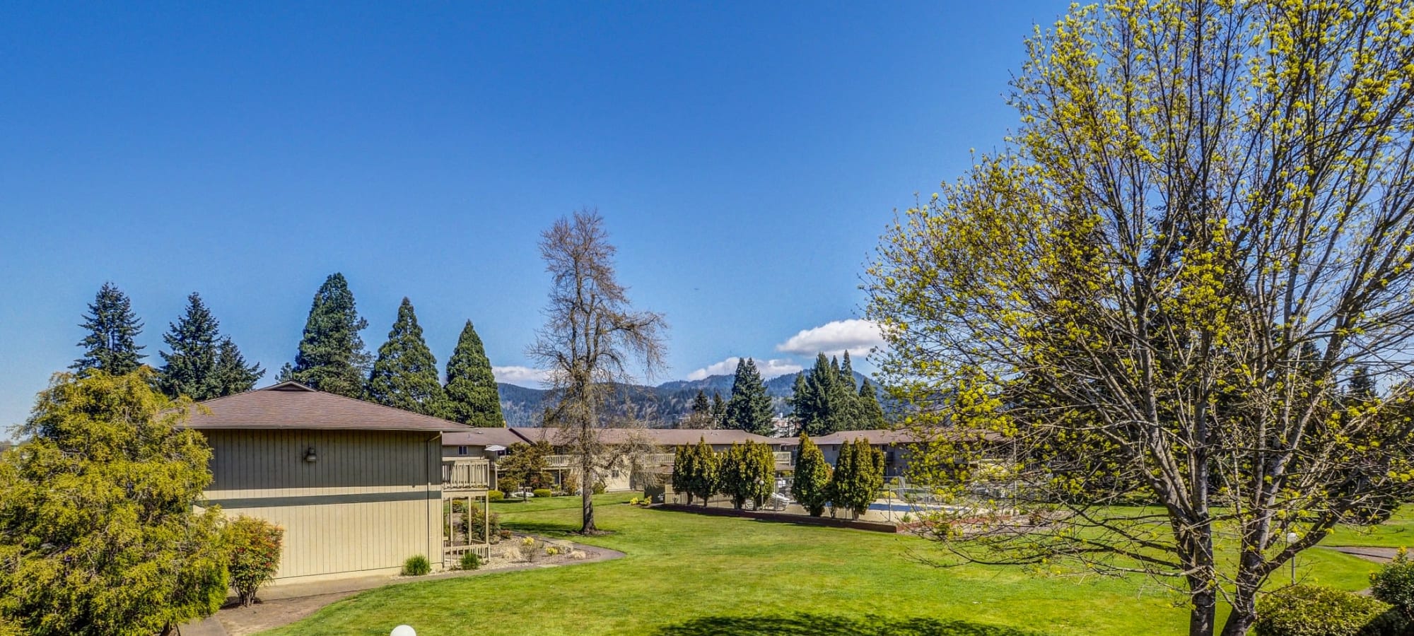 Apartments in Springfield, Oregon at Gateway Village