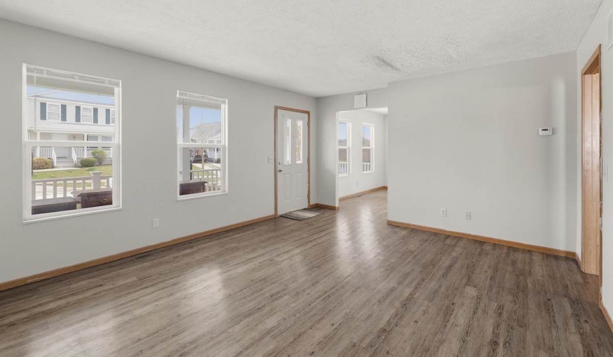 Living room at Ashburn Greene in St Clairsville, Ohio