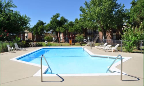 Walk in pool at Midwest City Depot in Midwest City, Oklahoma