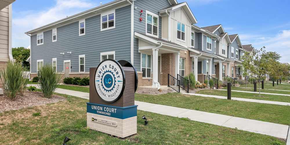 Charming community at Union Court Senior Apartments and Townhomes in Kenosha, Wisconsin