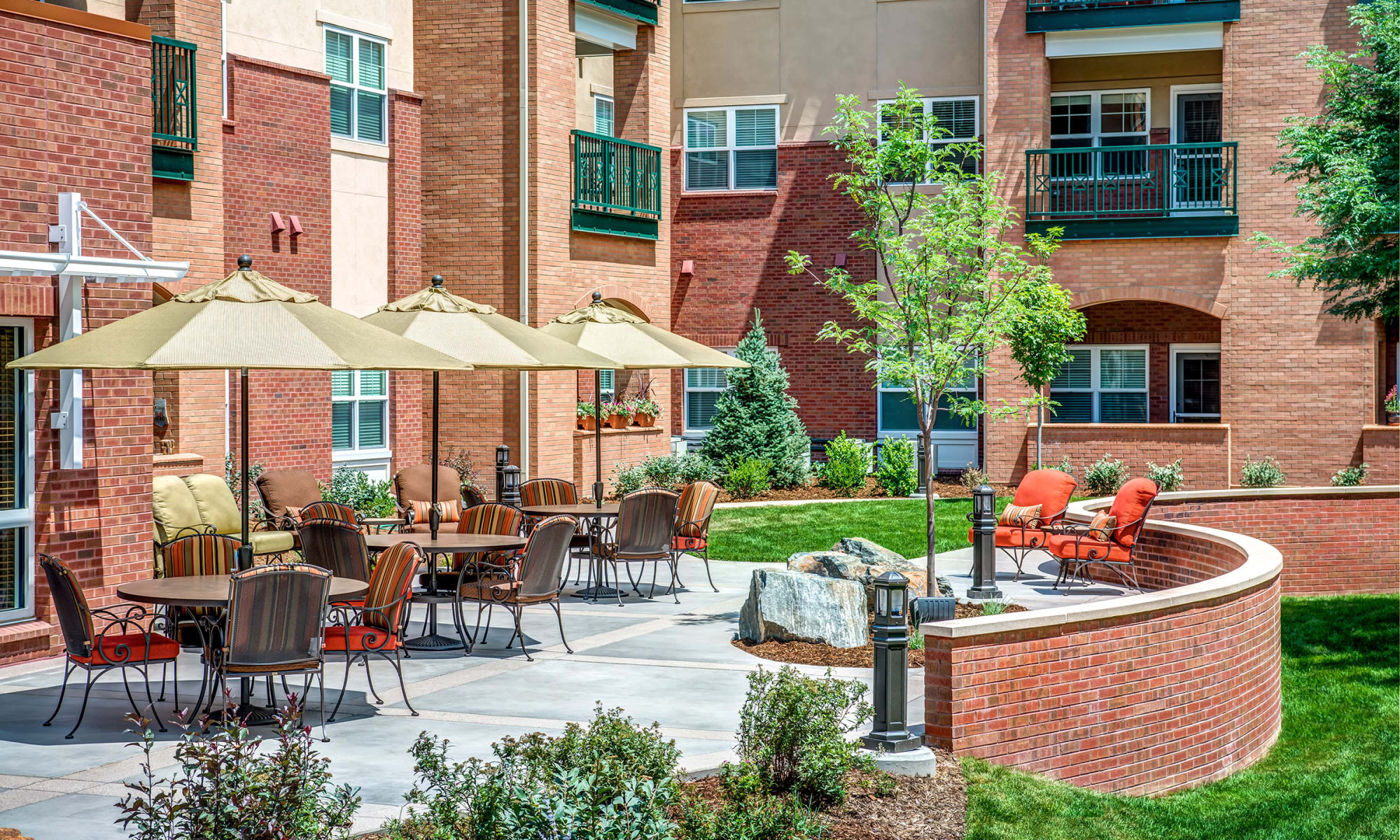 Exterior view of Clermont Park in Denver