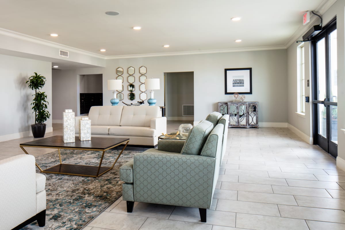 A spacious lobby at The Claiborne at Baton Rouge in Baton Rouge, Louisiana. 