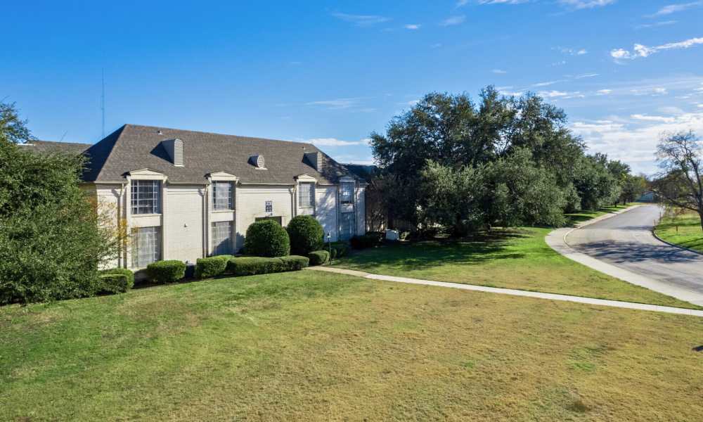 Greenery around the community at 32Ten on the Blvd in Richland Hills, Texas