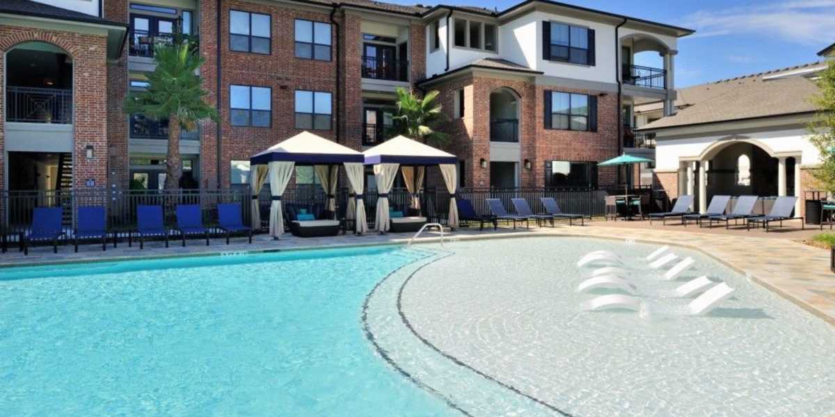 Swimming pool at Harmony Park in Spring, Texas 