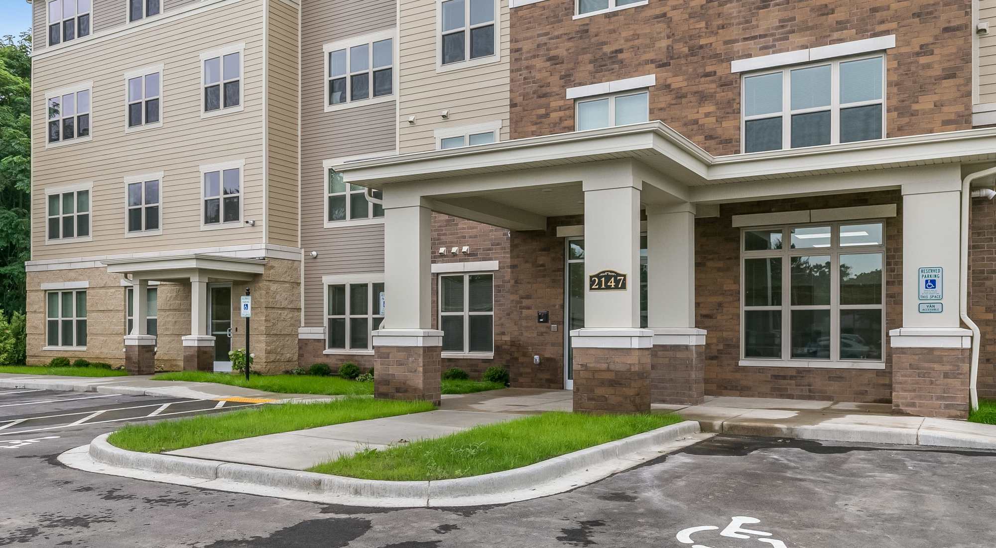 Virtual Tour | Eva Manor in Pleasant Prairie, Wisconsin