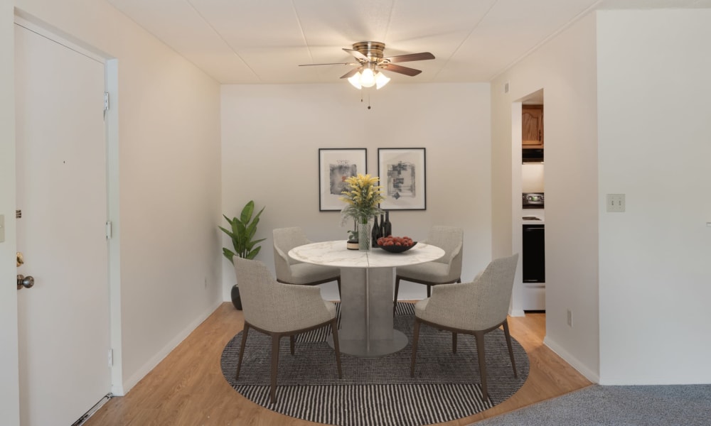 Spacious dinning area at Vantage Pointe West Apartments in Cincinnati, Ohio