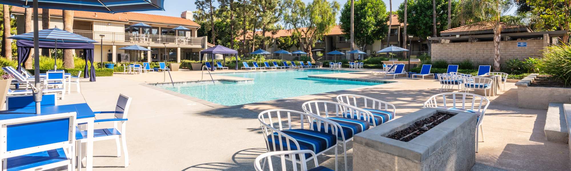 Parcwood Apartments neighborhood in Corona, California