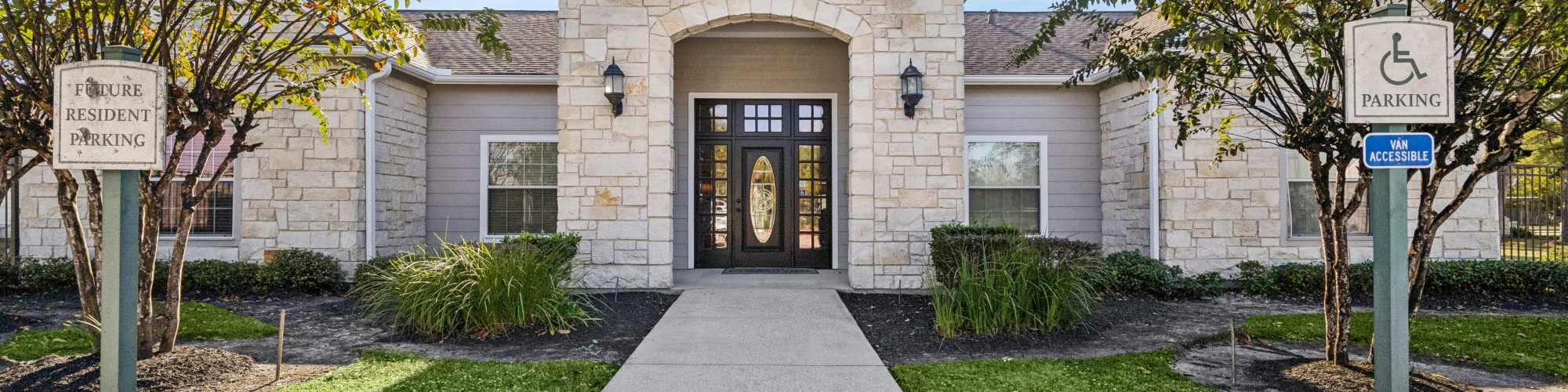 Rental Requirements | Arbor Pines in Orange, Texas 