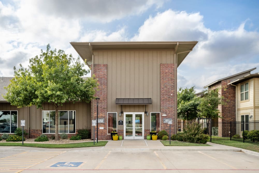 Exterior of leasing office at Anatole at City View in Lubbock, Texas