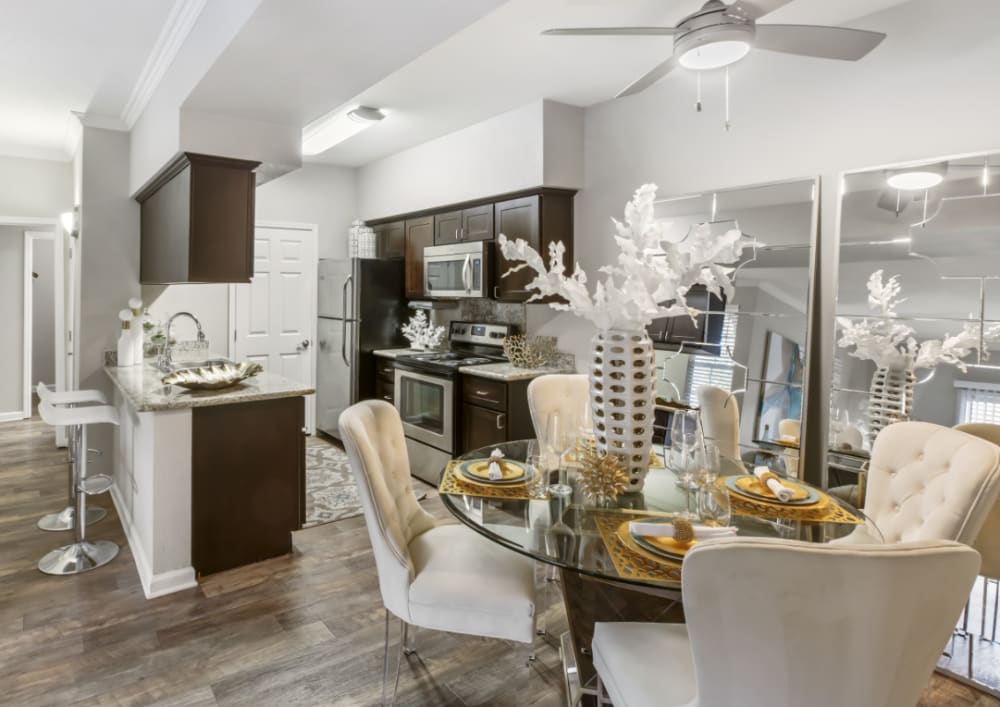 Living room with dining table at Sherwood in Folsom, California