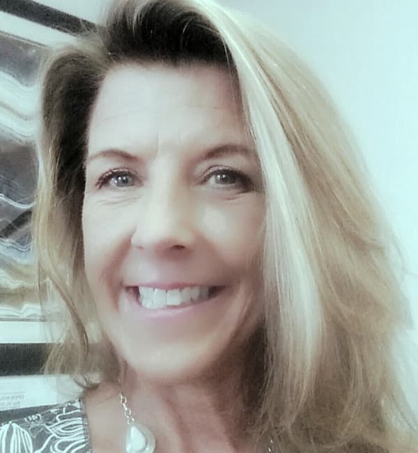 Deer Valley Senior Living Resident Services