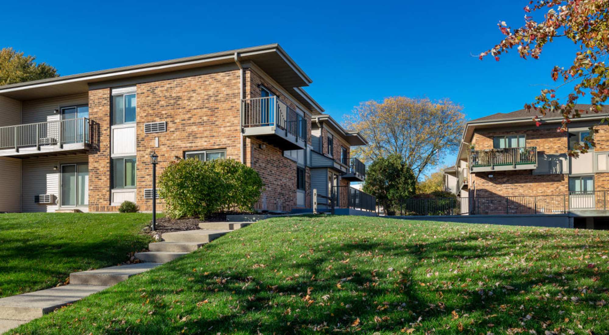 Schedule a Tour | Schroeder Square Apartments in Madison, Wisconsin