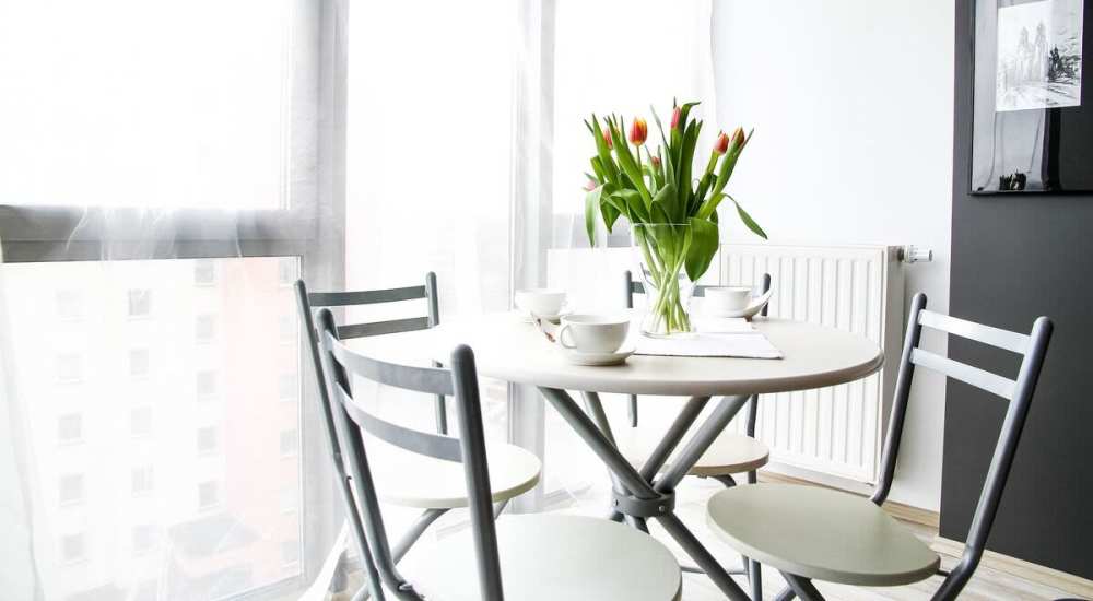 Dining table at Valencia Villa in Valencia, California