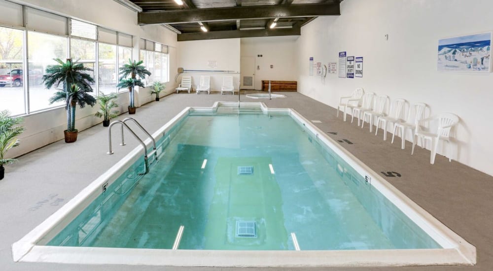 The indoor swimming pool and hot tub at Regency Apartments in Salt Lake City, Utah