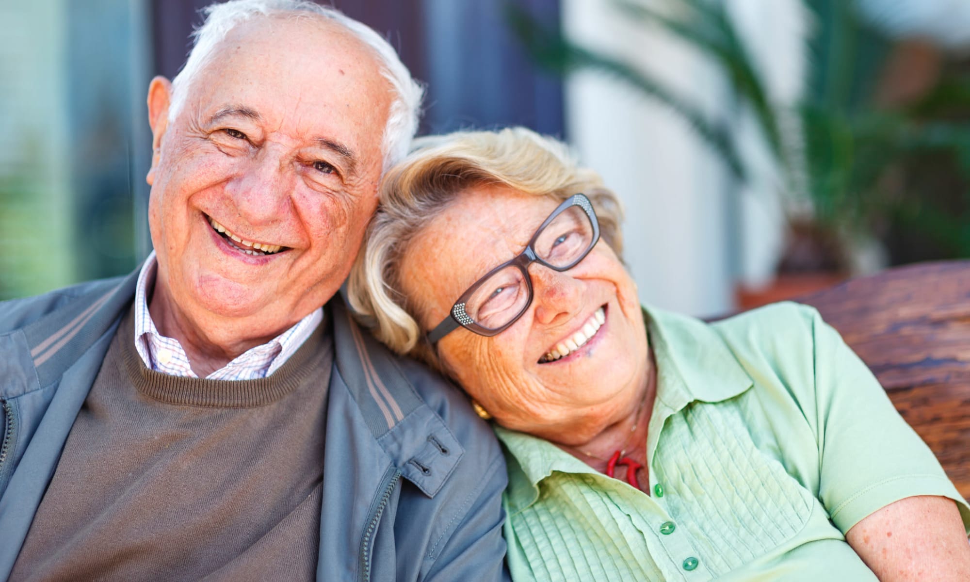 Seniors enjoying The Villas by Regency Park in Pasadena, California