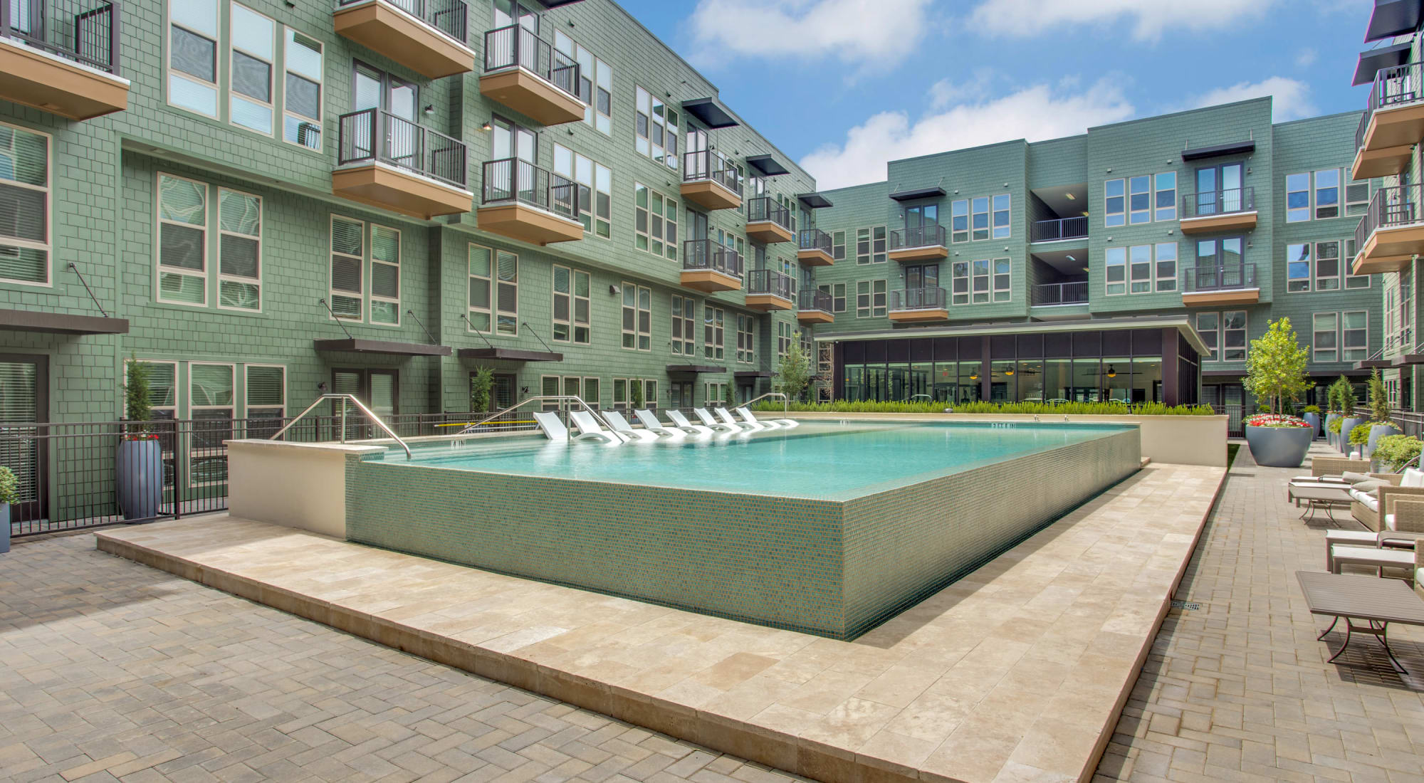 Dallas Apartments Townhomes For Rent The Ellison