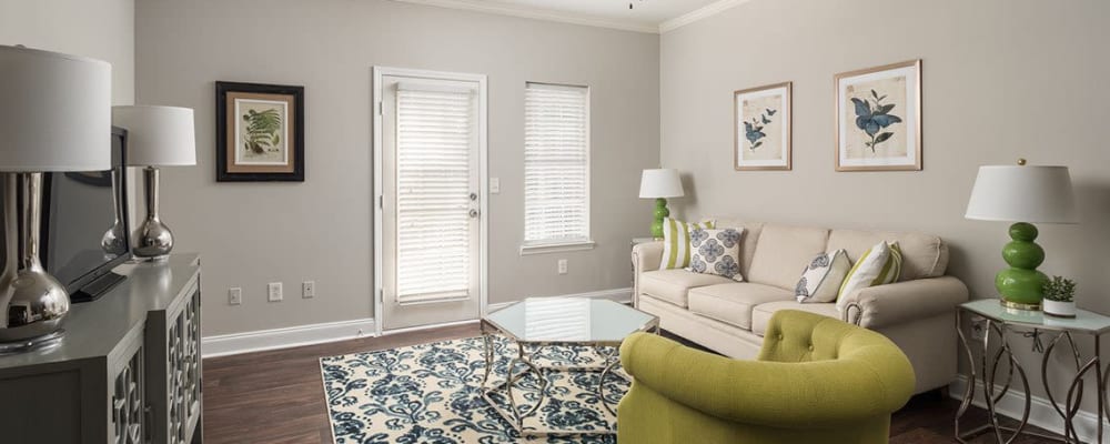 A furnished apartment living room at Brighton Park in Byron, Georgia