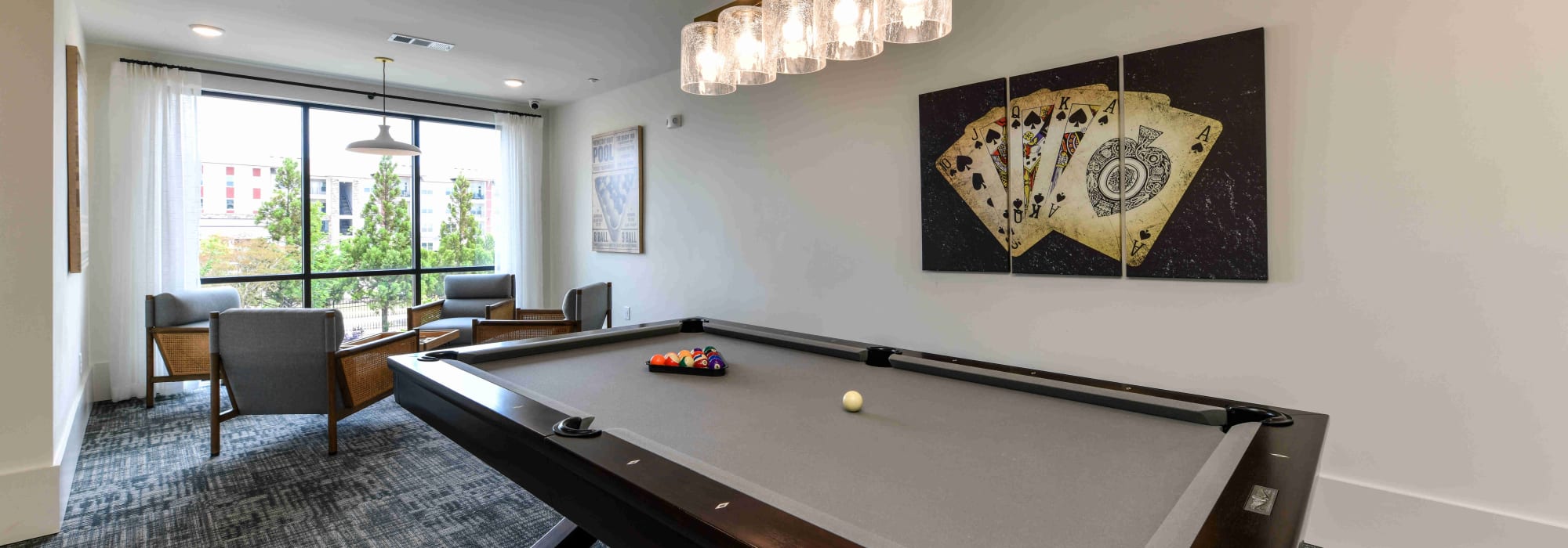 Pool table and lounge at Somerset in McDonough, Georgia