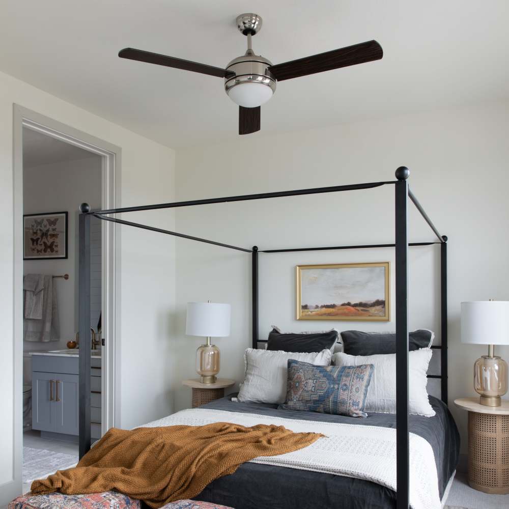 Modern bedroom at Katy Trail Uptown in Dallas, Texas