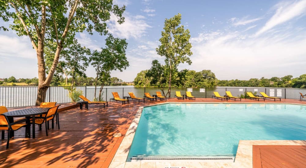 Relaxing and refreshing swimming pool at The Madison on the Lake in Houston, Texas