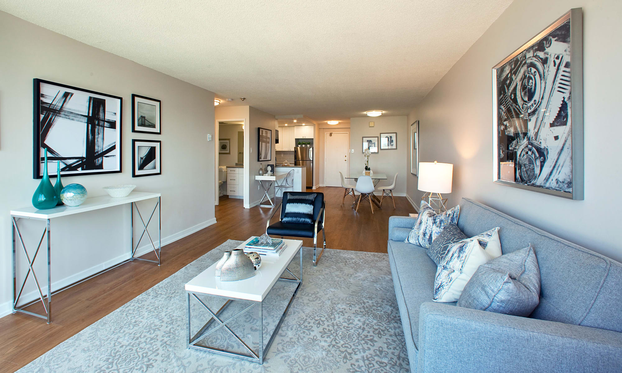 Apartments in Mississauga, Ontario