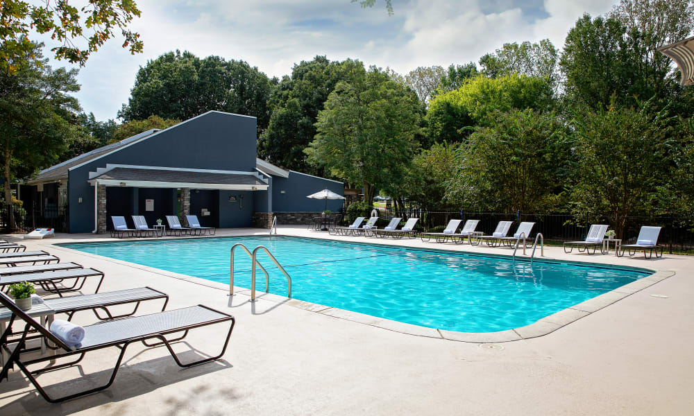 The resort-style swimming pool at Dwell at Carmel in Charlotte, North Carolina